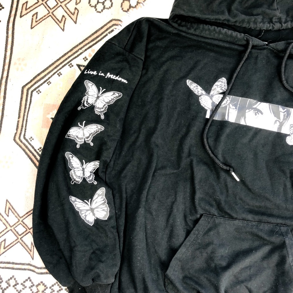 Shin anime sweater